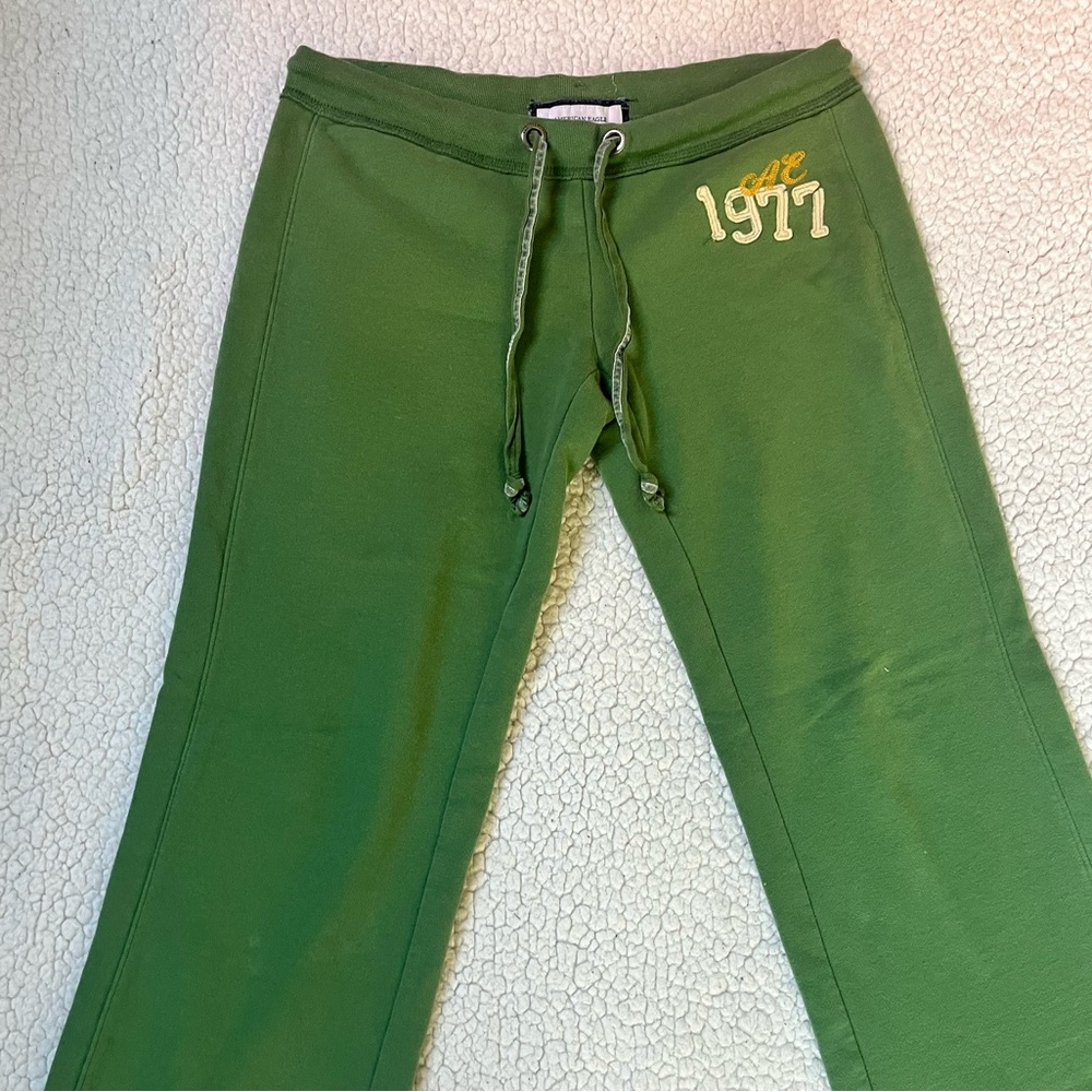 Vintage green low rise American Eagle sweatpants